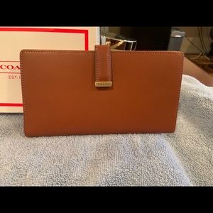 Vintage Coach Checkbook kiss lock Wallet